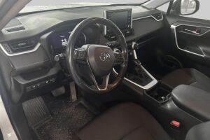 Toyota RAV4 esikatselu 2