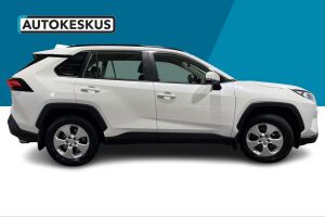 Toyota RAV4 esikatselu 4