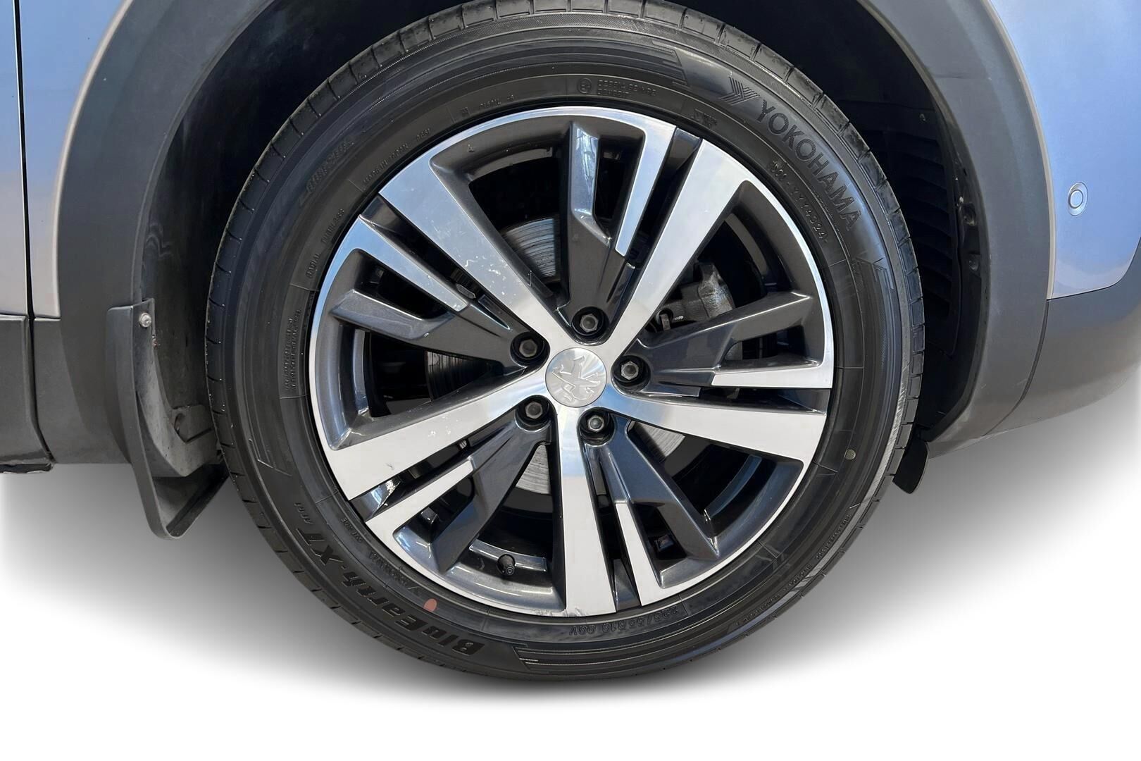 Peugeot 3008 iso kuva 13