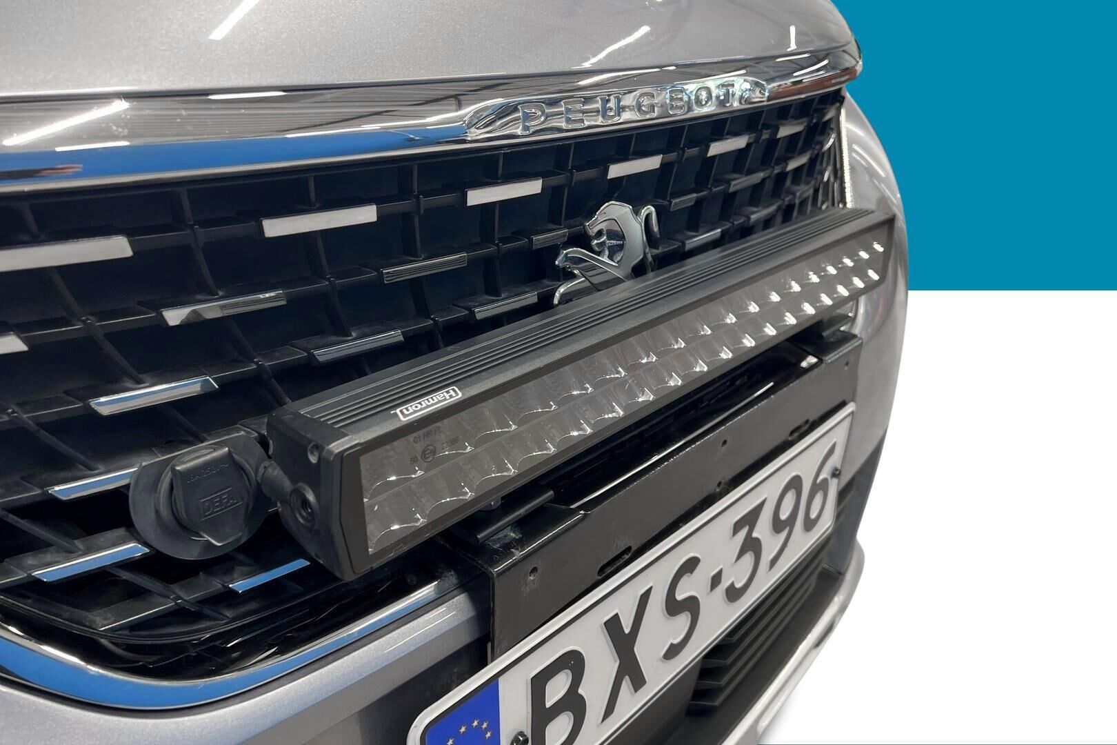 Peugeot 3008 iso kuva 14