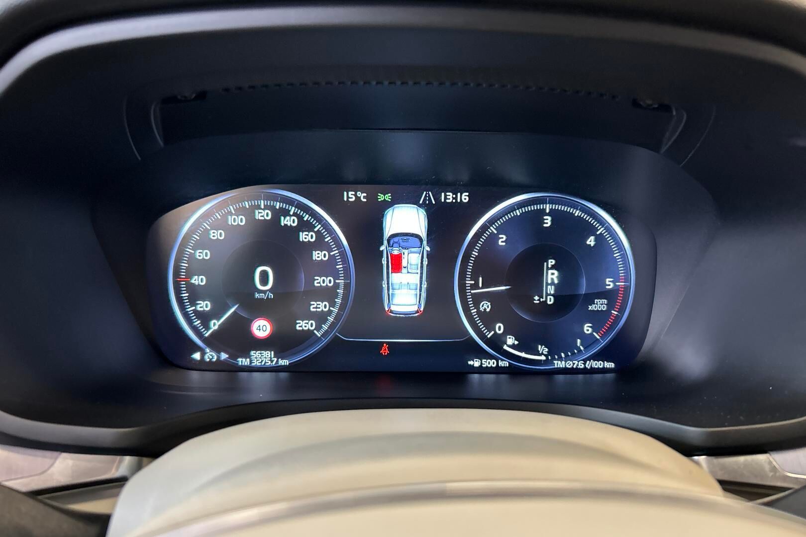 Volvo V60 iso kuva 19