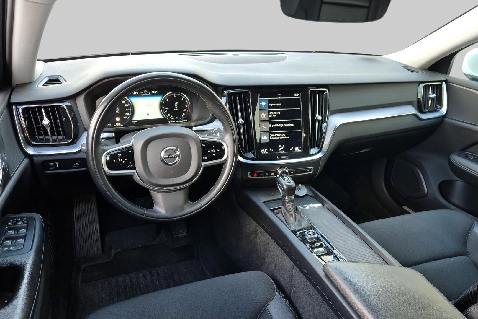 Volvo V60 iso kuva 2