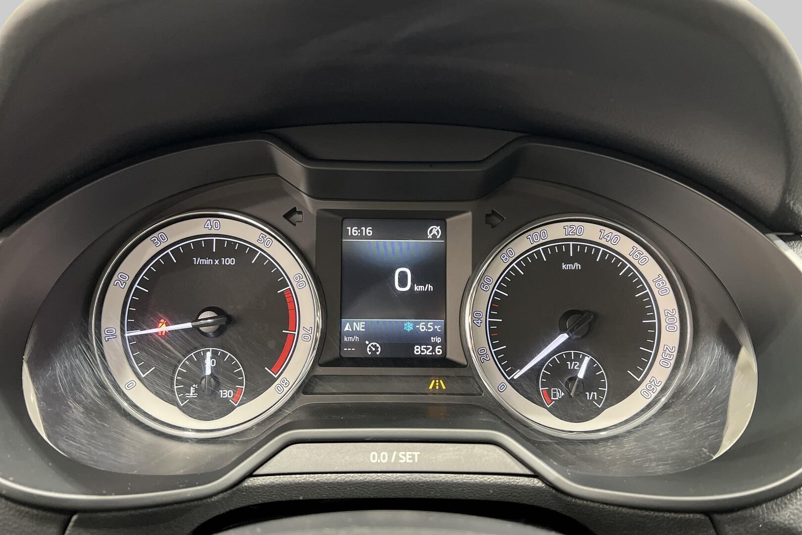 Skoda Octavia iso kuva 13