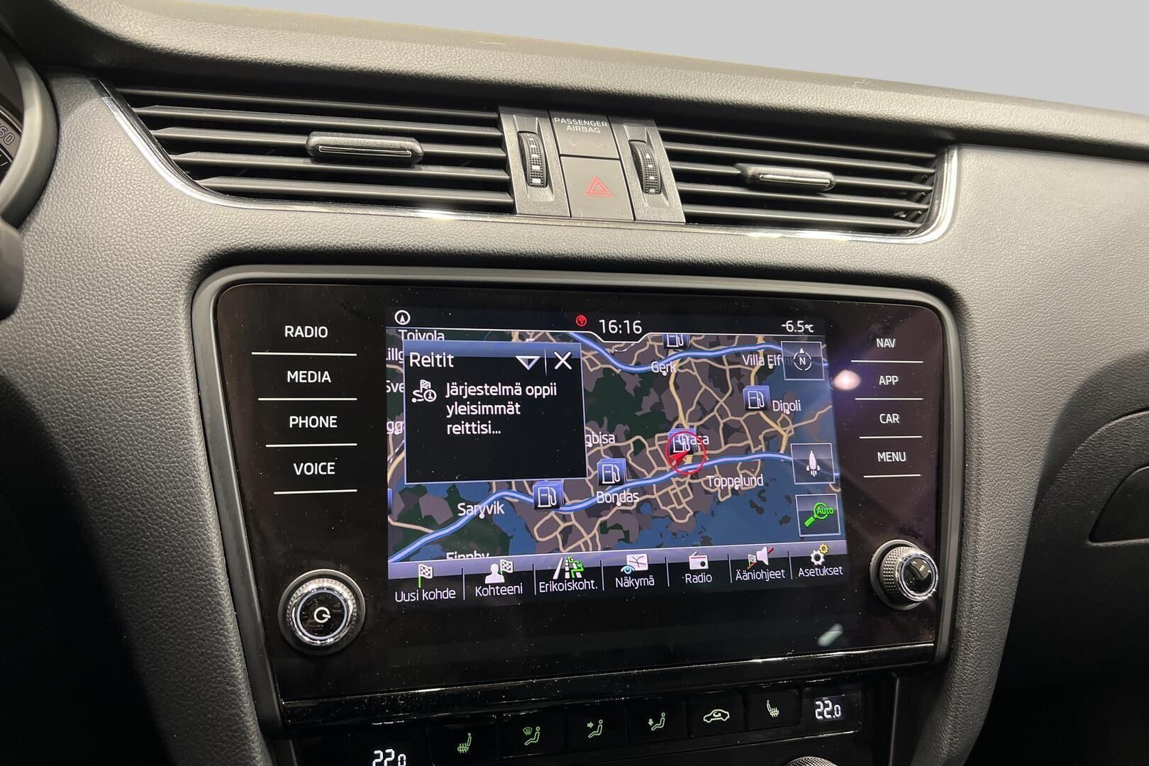 Skoda Octavia iso kuva 15