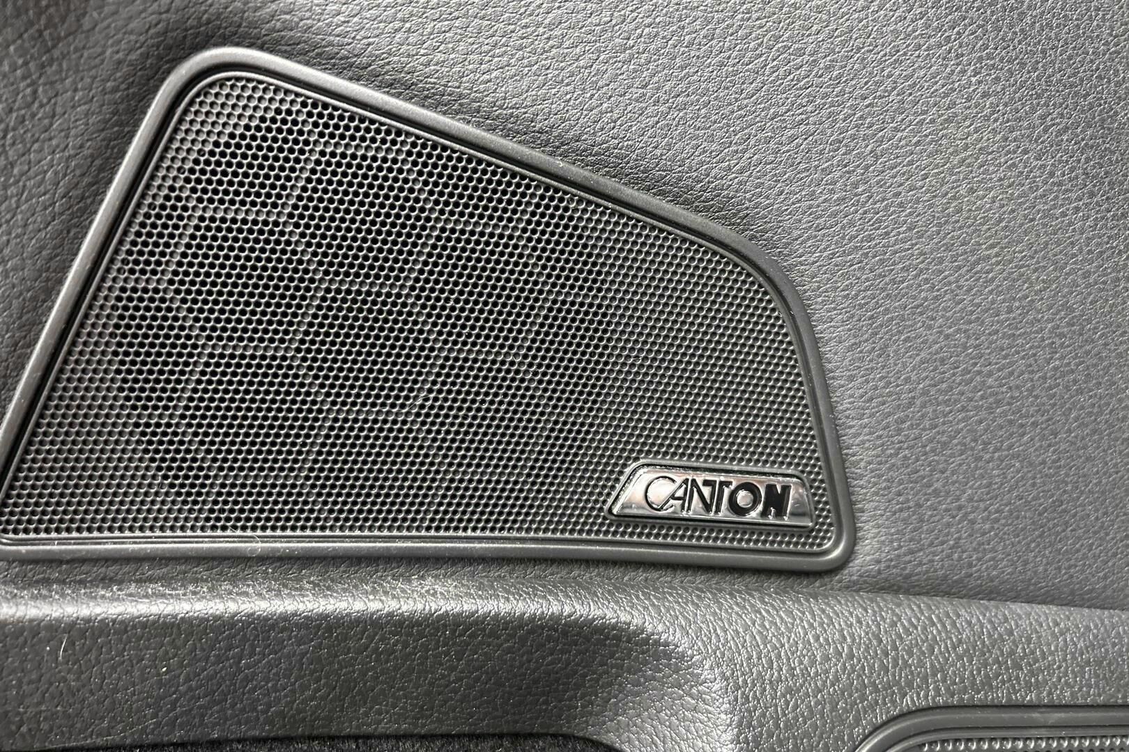 Skoda Superb iso kuva 13