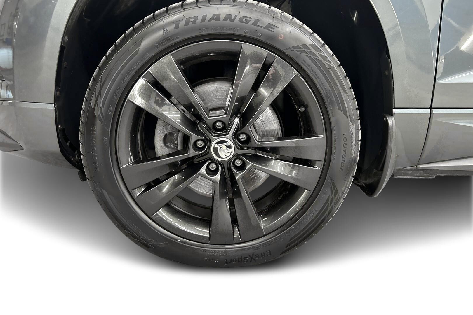 Skoda Karoq iso kuva 13