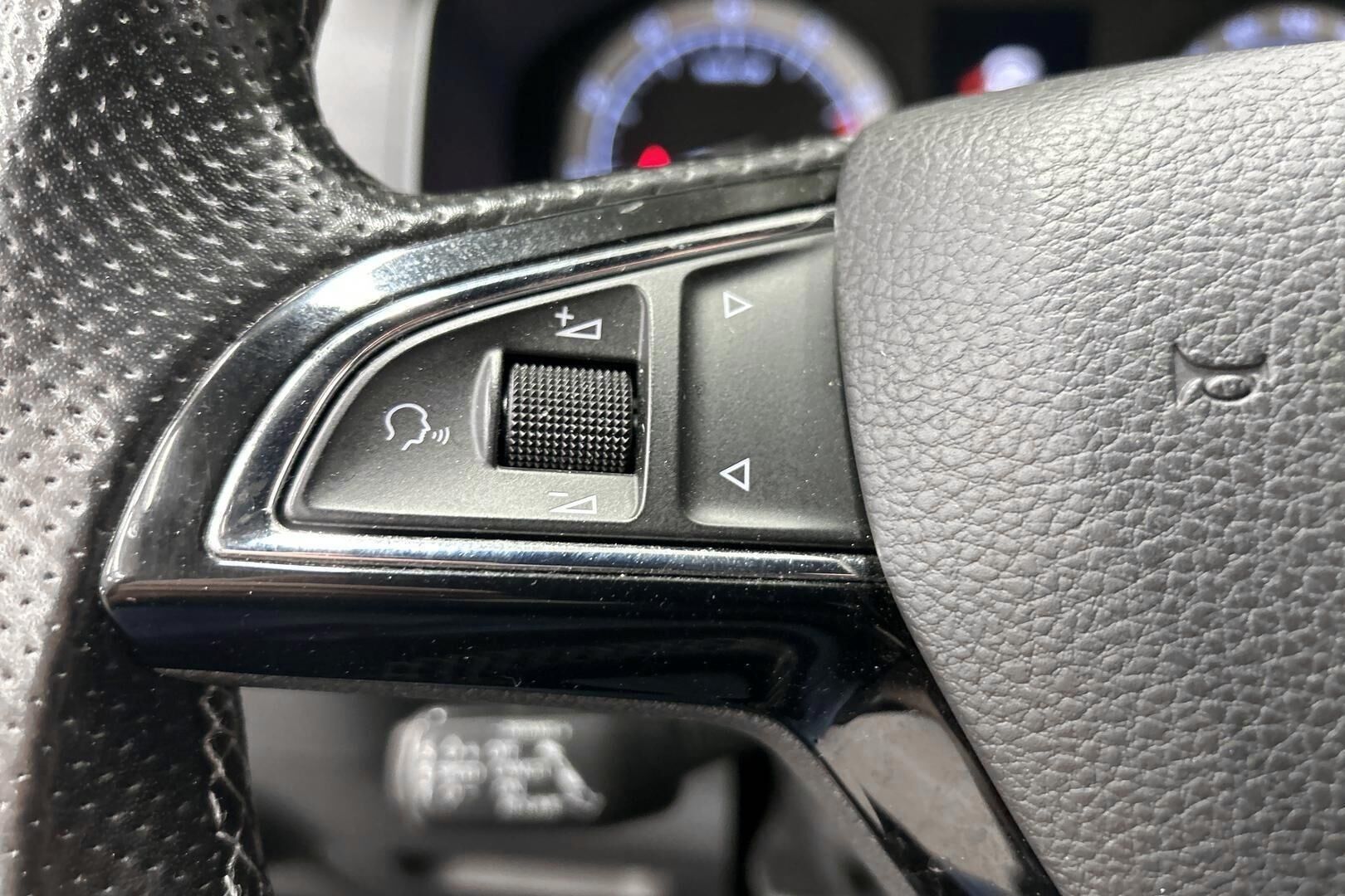 Skoda Karoq iso kuva 16