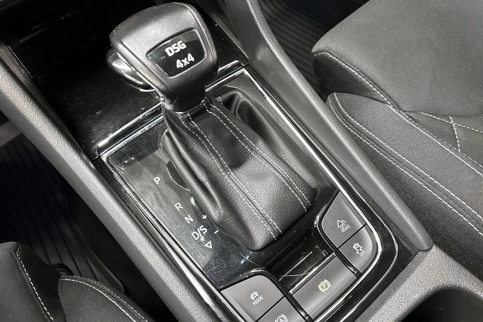 Skoda Karoq iso kuva 23