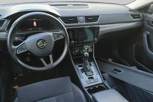 Skoda Superb esikatselu 2