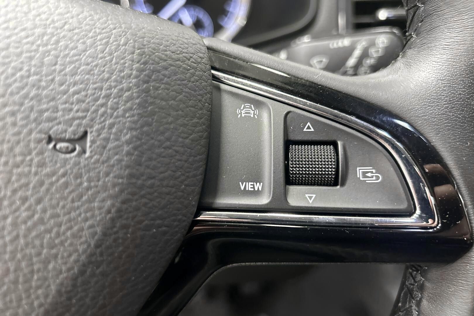Skoda Karoq iso kuva 18