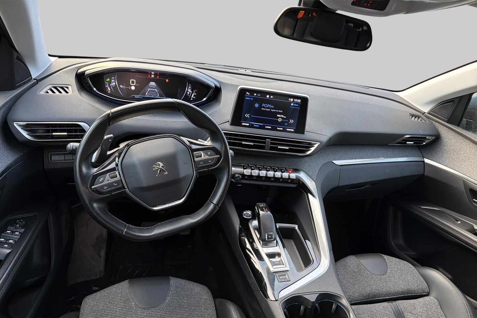 Peugeot 5008 iso kuva 2