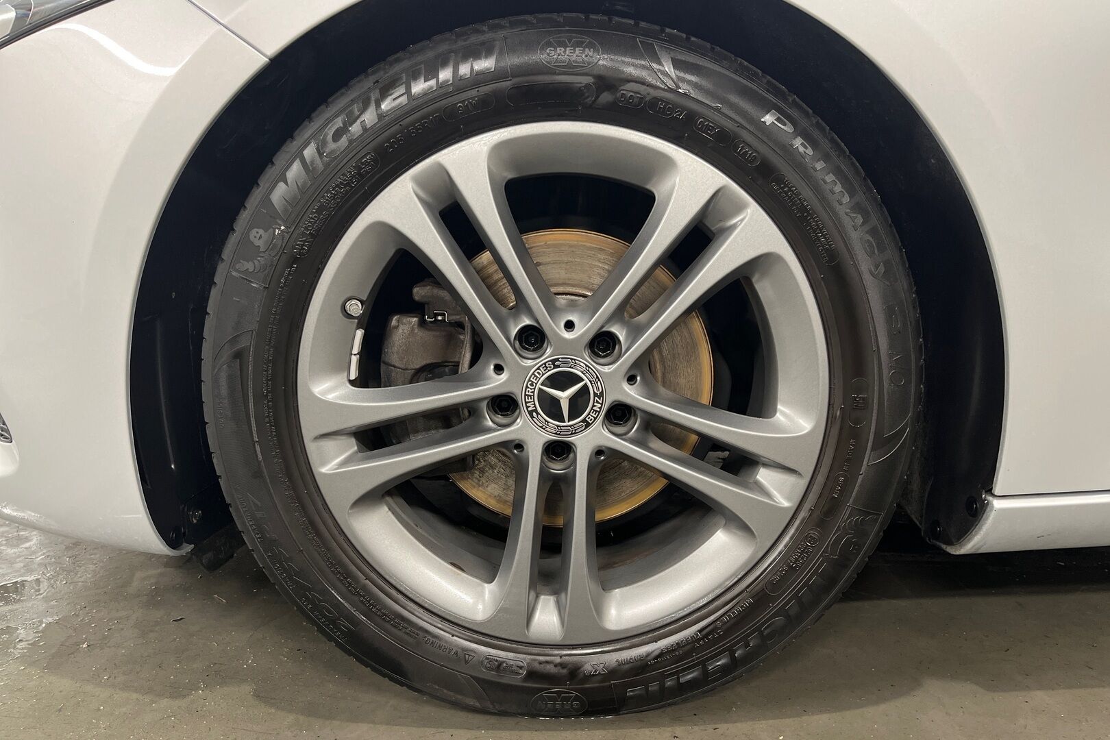 Mercedes-Benz A iso kuva 9