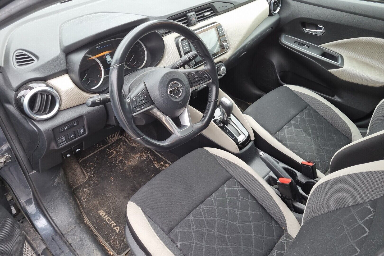 Nissan Micra iso kuva 1