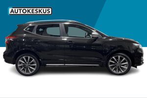 Nissan Qashqai esikatselu 4