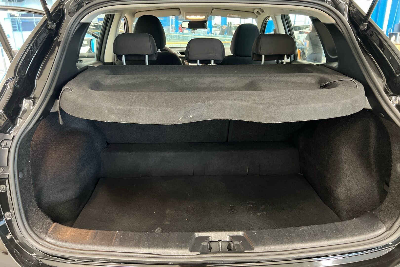 Nissan Qashqai iso kuva 10
