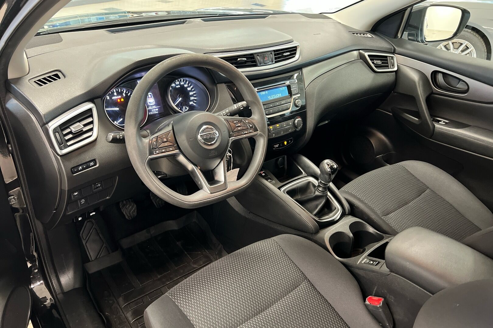 Nissan Qashqai iso kuva 4