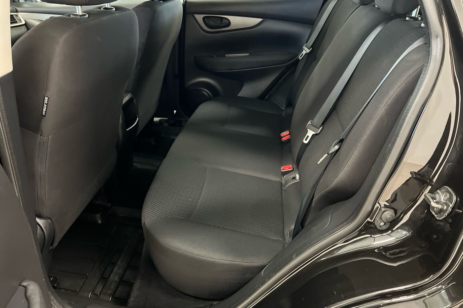 Nissan Qashqai iso kuva 5