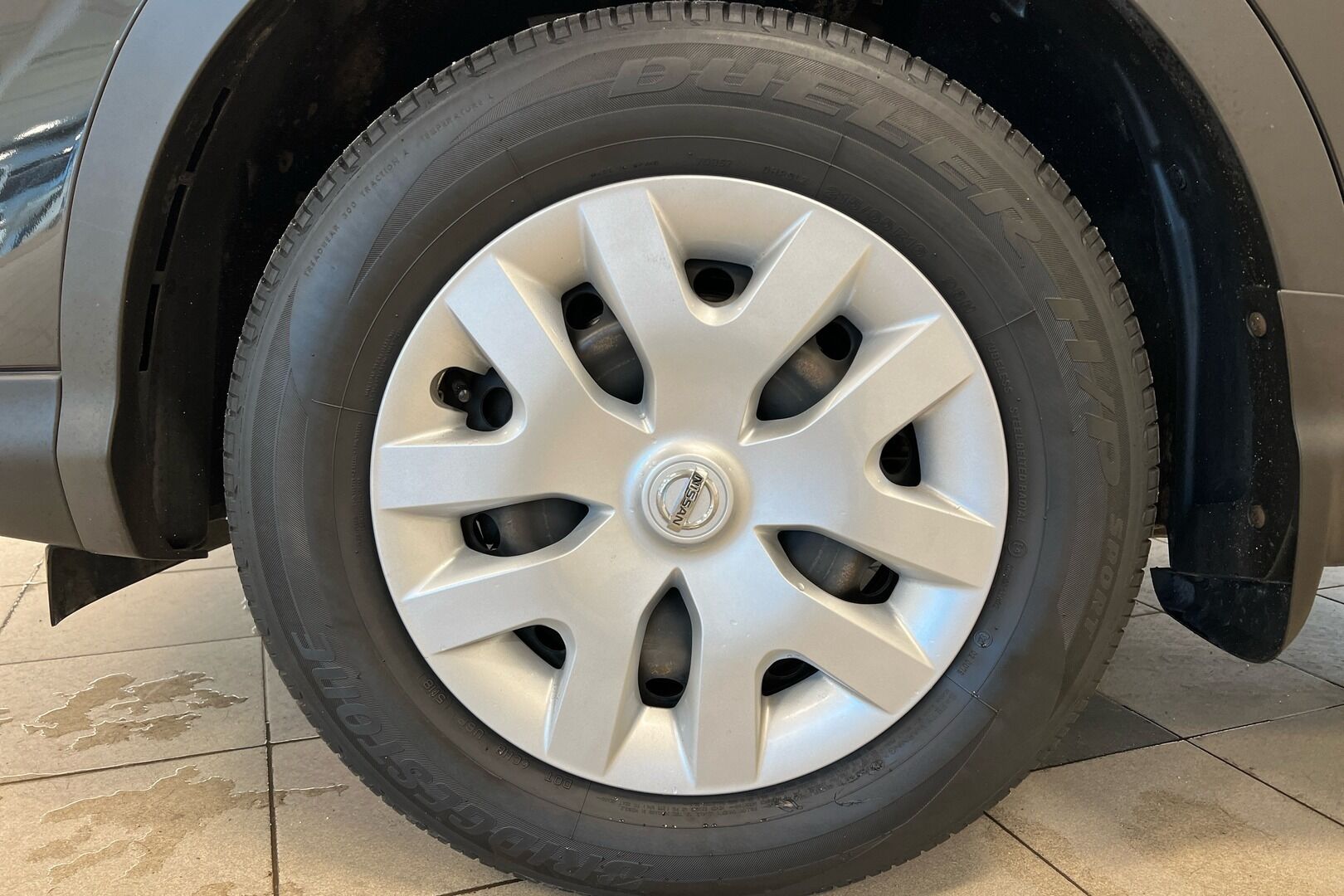 Nissan Qashqai iso kuva 6