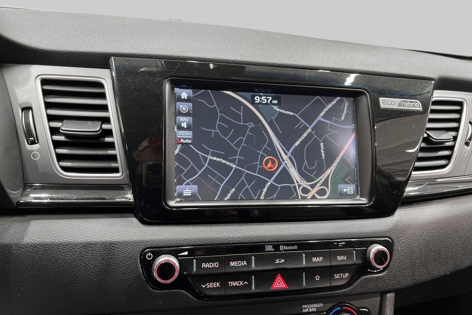 Kia Niro iso kuva 15