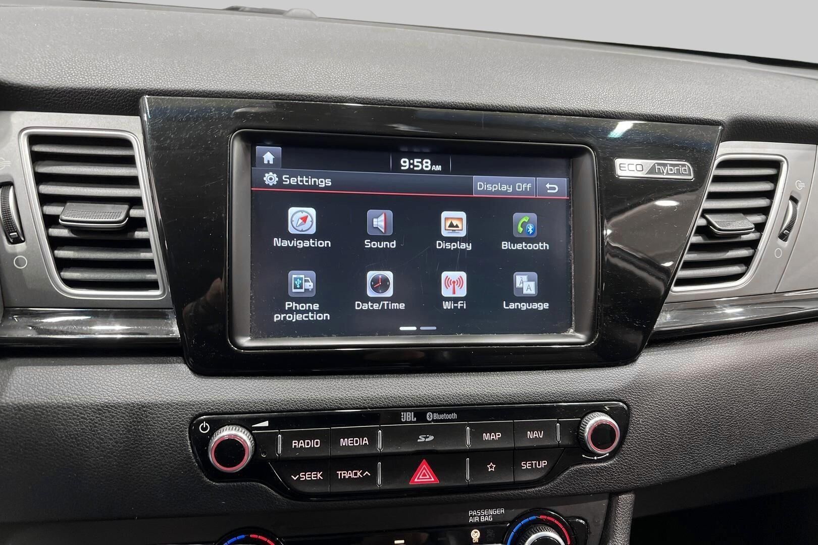 Kia Niro iso kuva 17