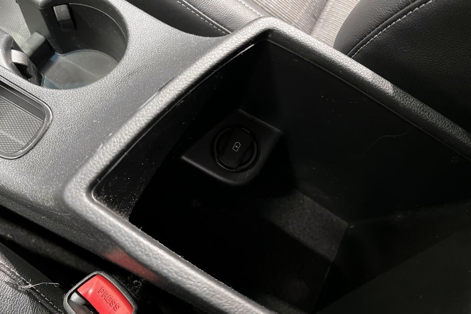 Kia Niro iso kuva 22