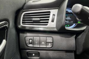 Kia Niro esikatselu 25