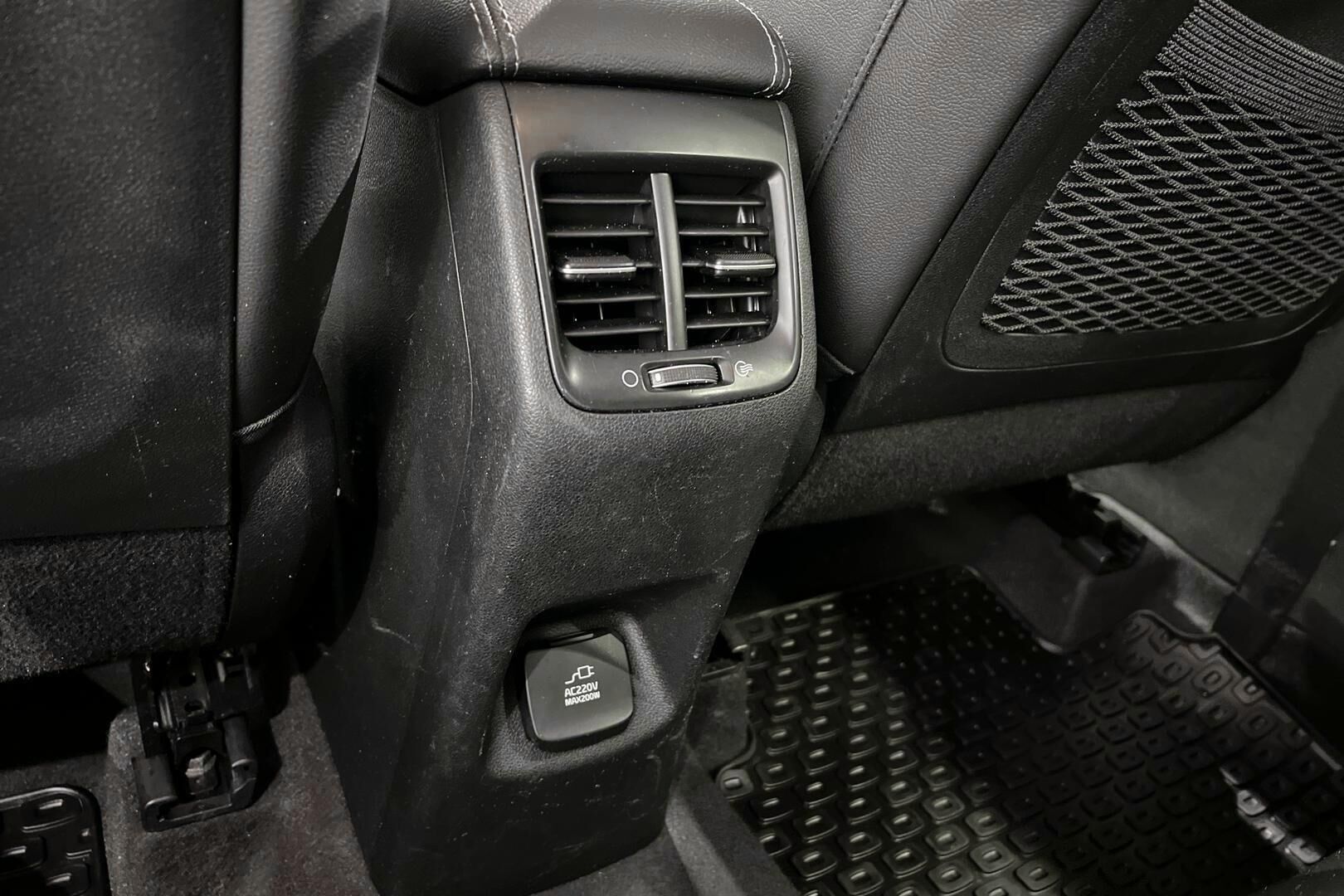 Kia Niro iso kuva 29