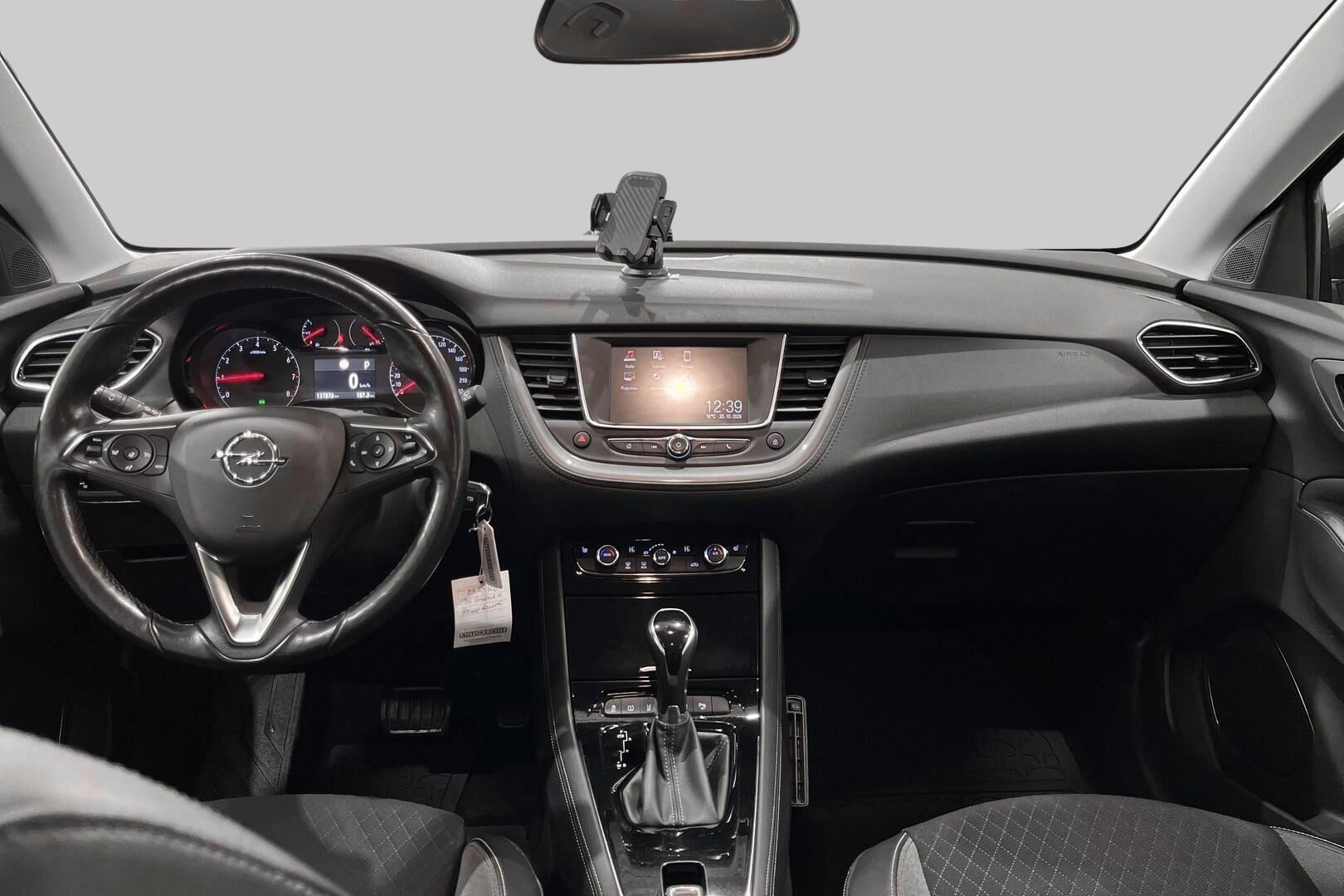 Opel Grandland X iso kuva 9