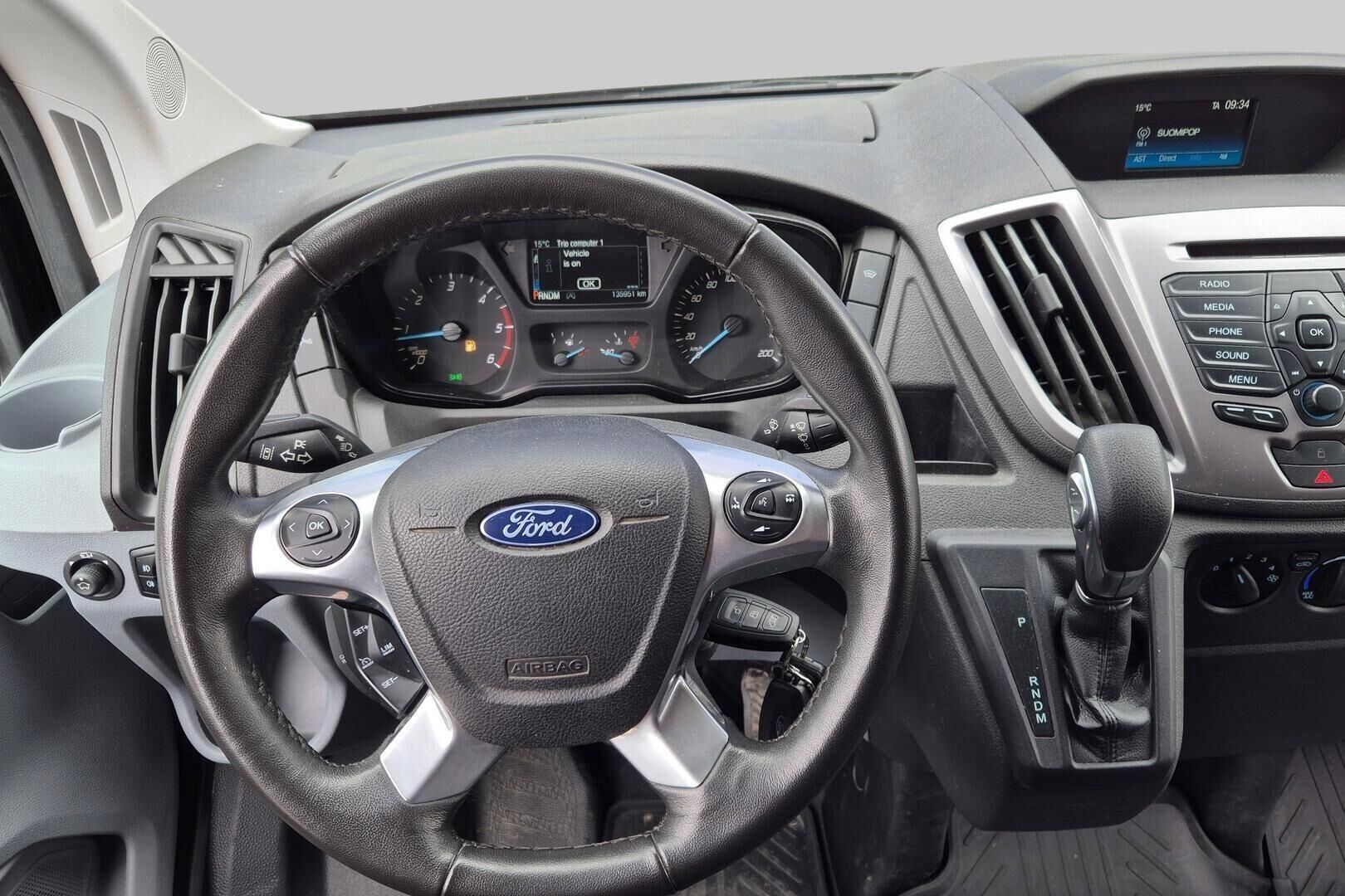 Ford Transit iso kuva 10