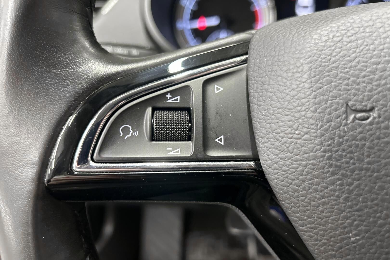 Skoda Octavia iso kuva 15