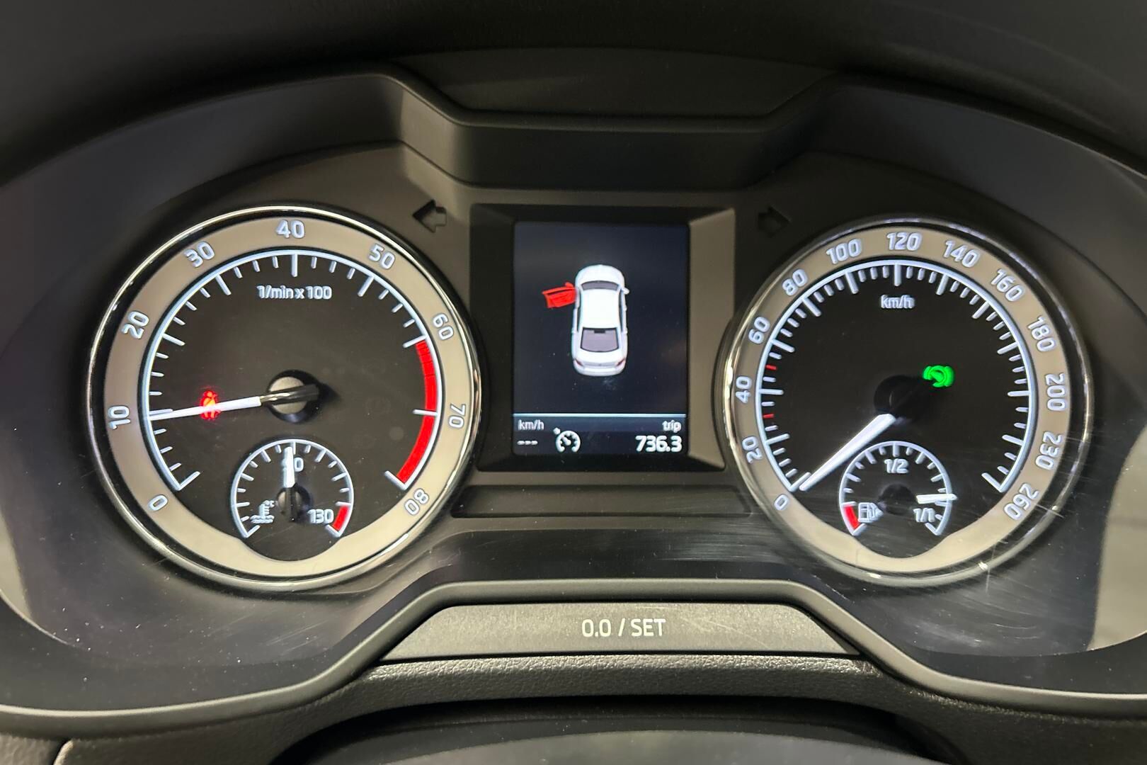 Skoda Octavia iso kuva 17