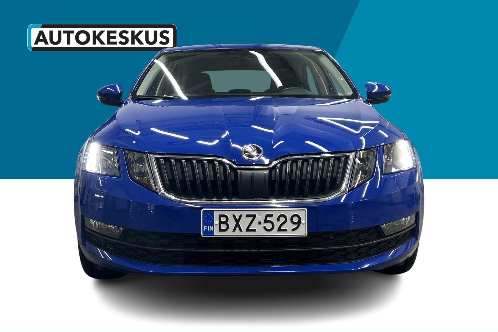Skoda Octavia iso kuva 2