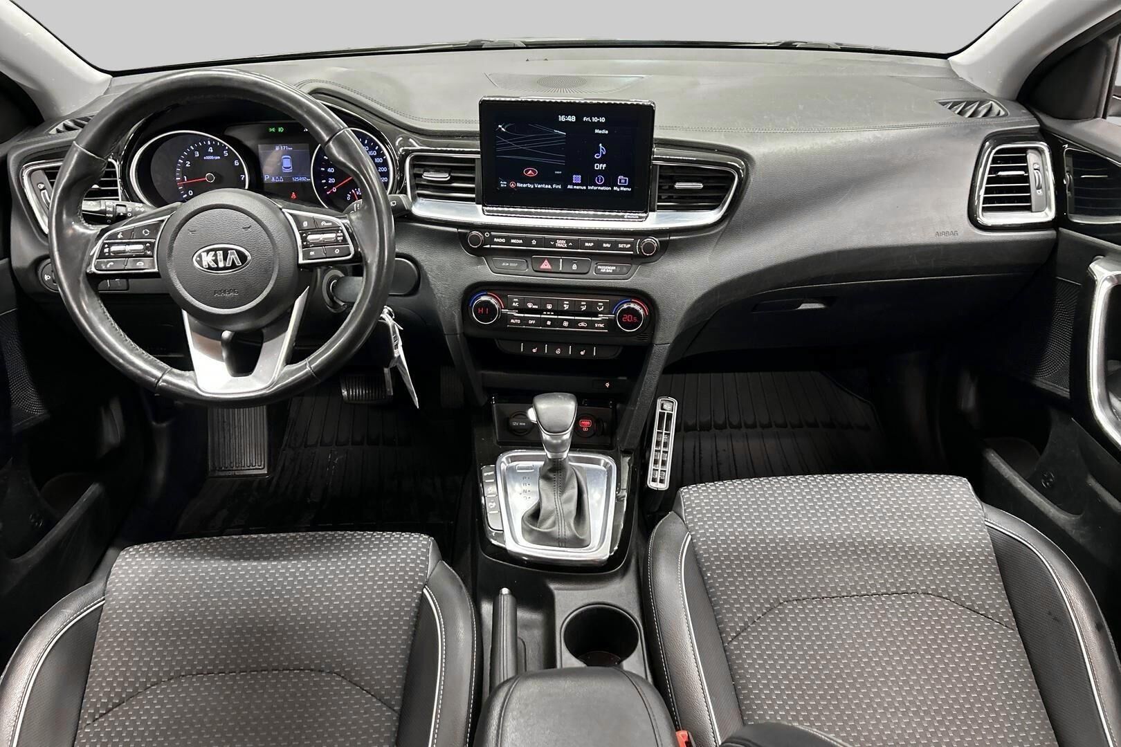 Kia Ceed iso kuva 11