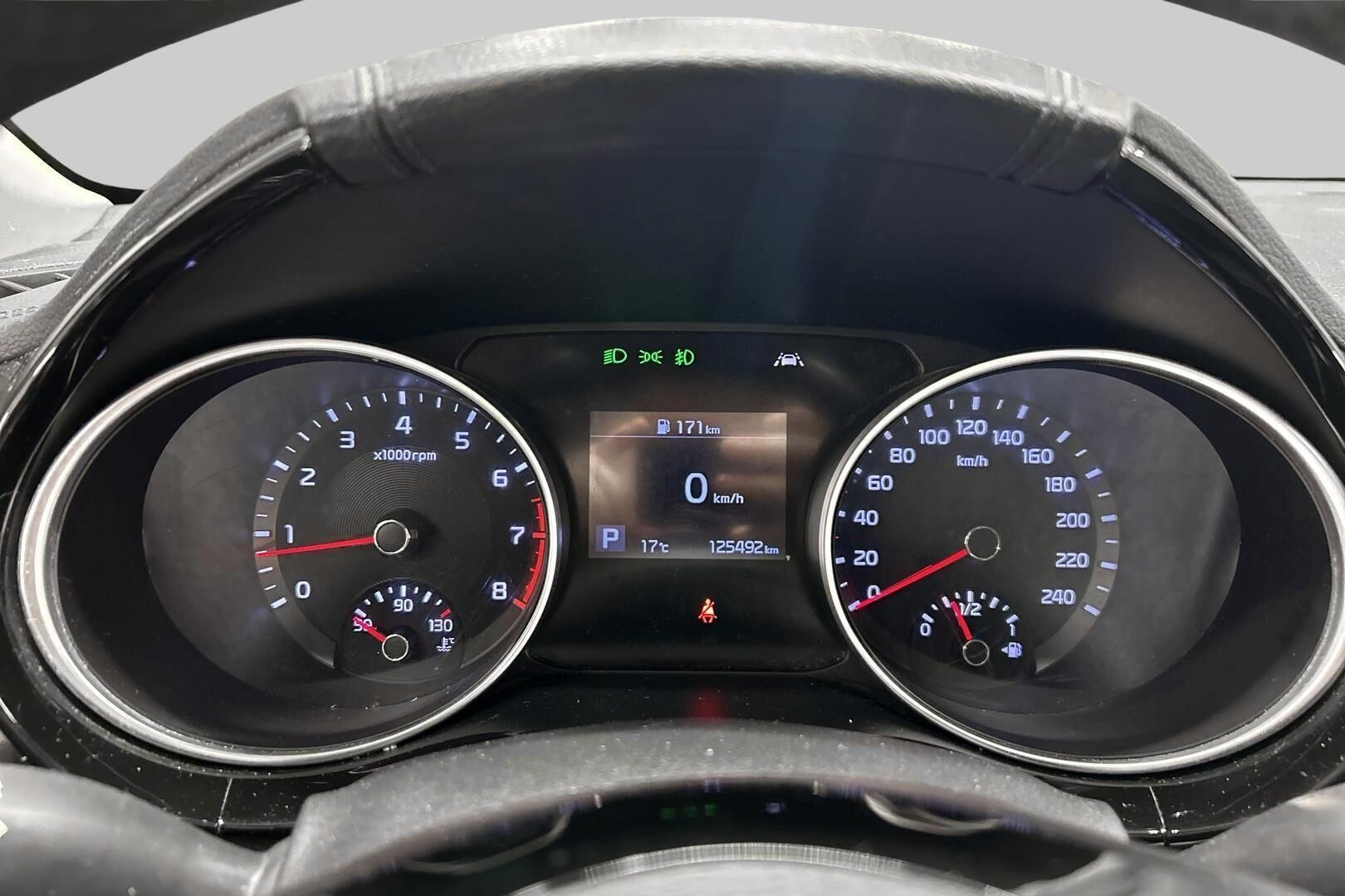 Kia Ceed iso kuva 14