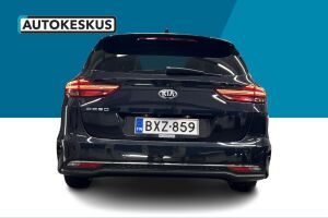 Kia Ceed esikatselu 22