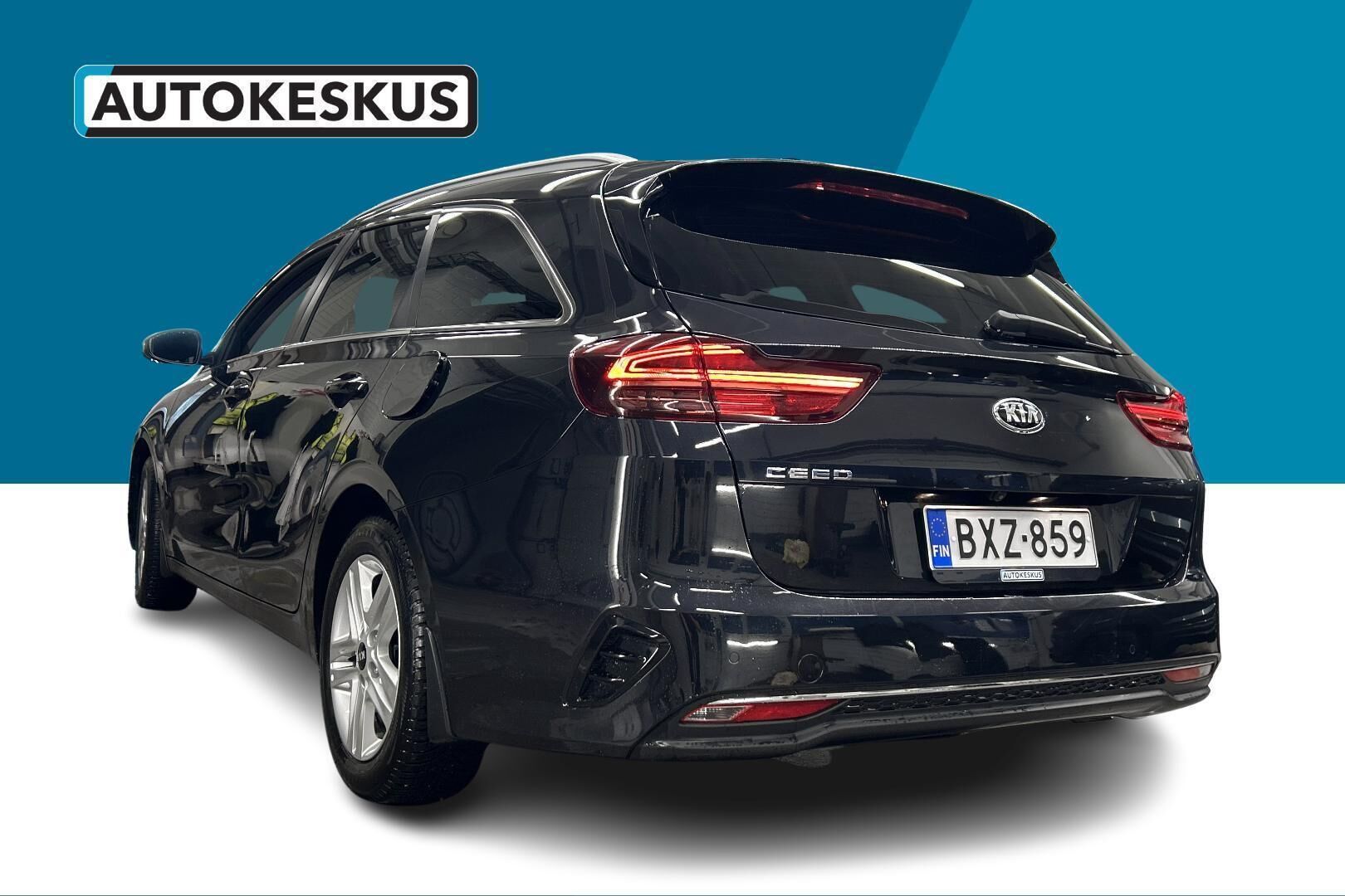 Kia Ceed iso kuva 7
