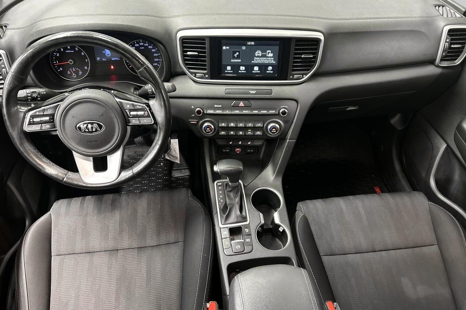 Kia Sportage iso kuva 9