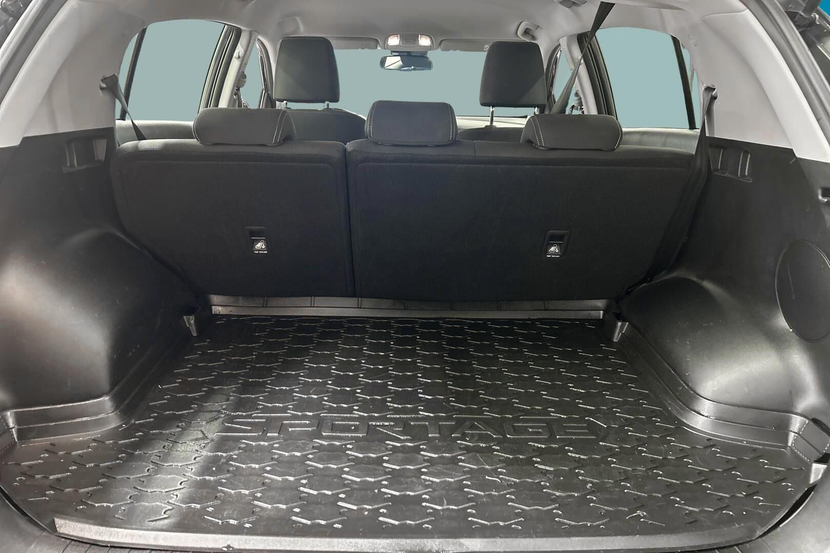 Kia Sportage iso kuva 10
