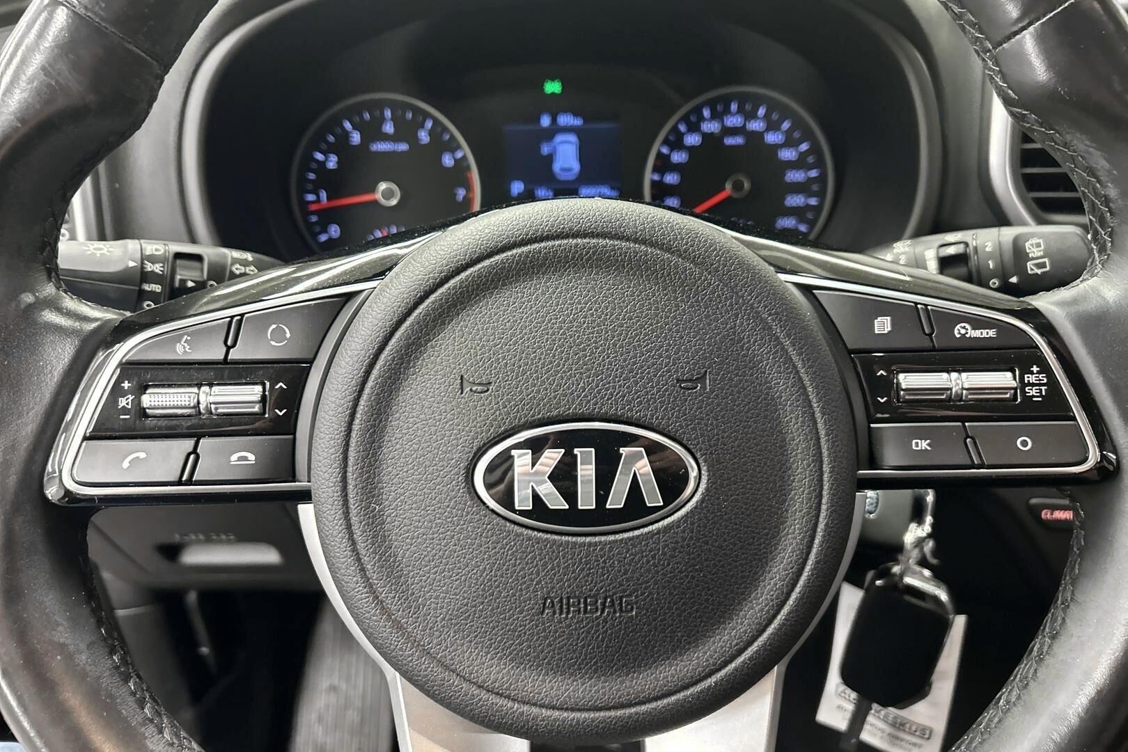 Kia Sportage iso kuva 16