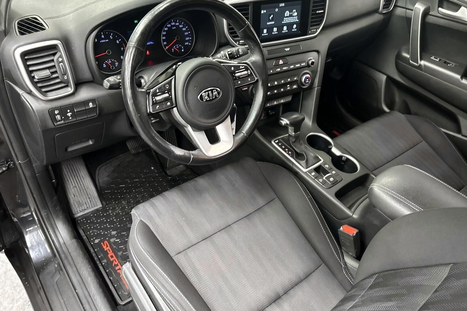 Kia Sportage iso kuva 7