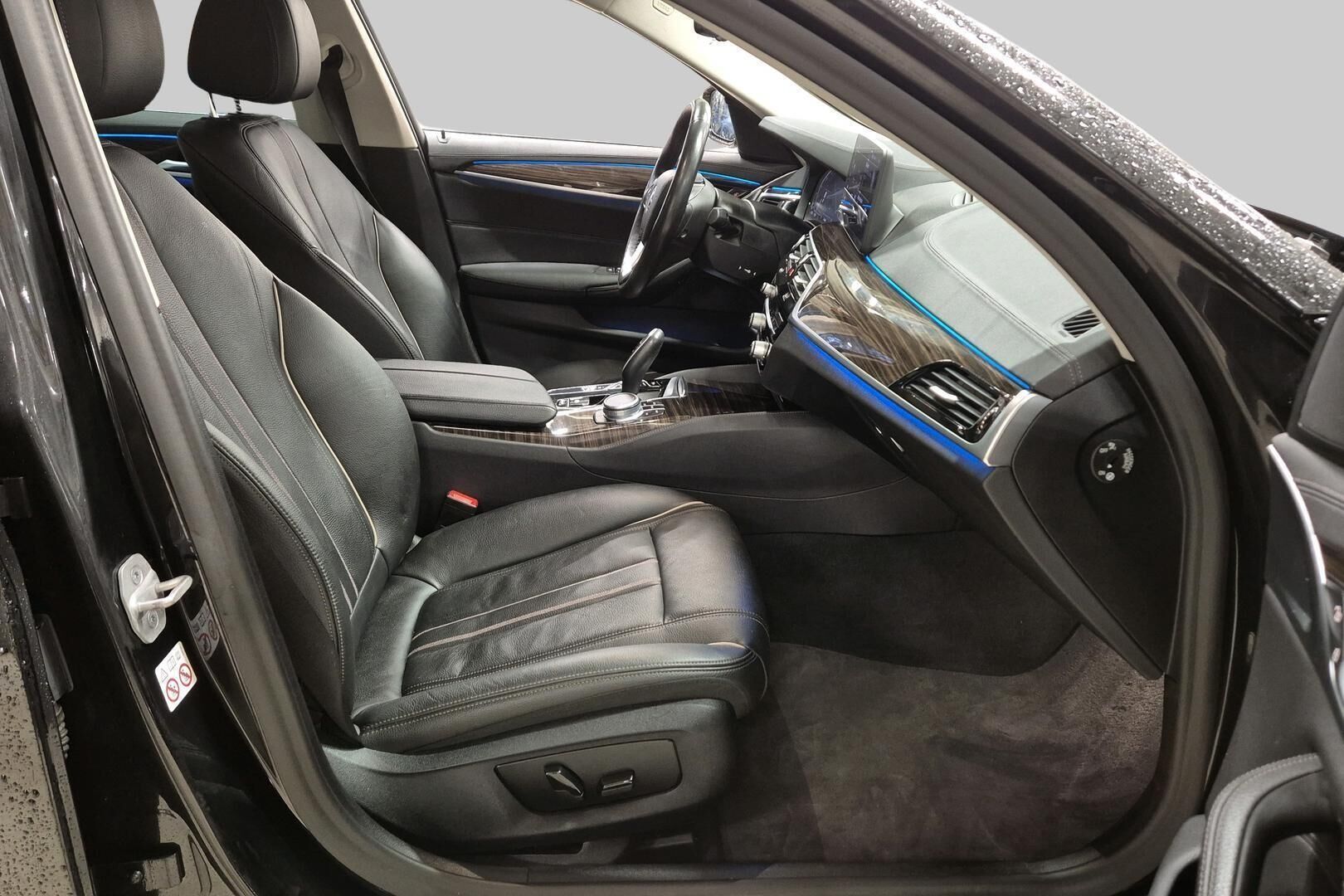 BMW 5-SARJA iso kuva 4