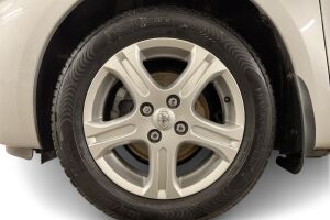 Toyota Yaris esikatselu 10