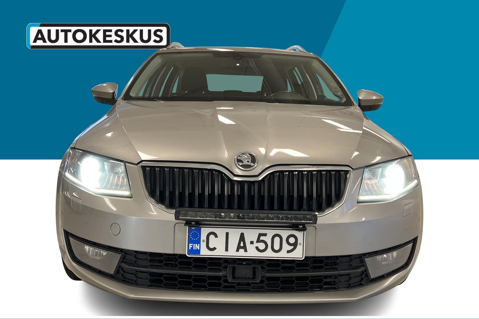 Skoda Octavia iso kuva 1