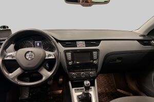 Skoda Octavia esikatselu 10