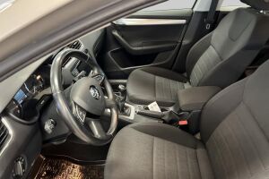 Skoda Octavia esikatselu 8