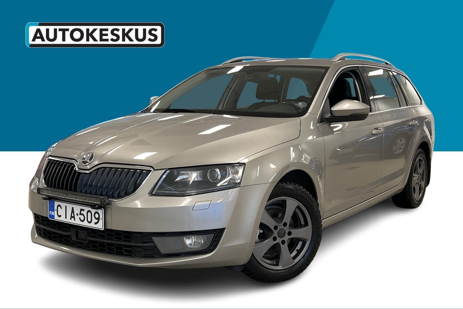 Skoda Octavia iso kuva 0