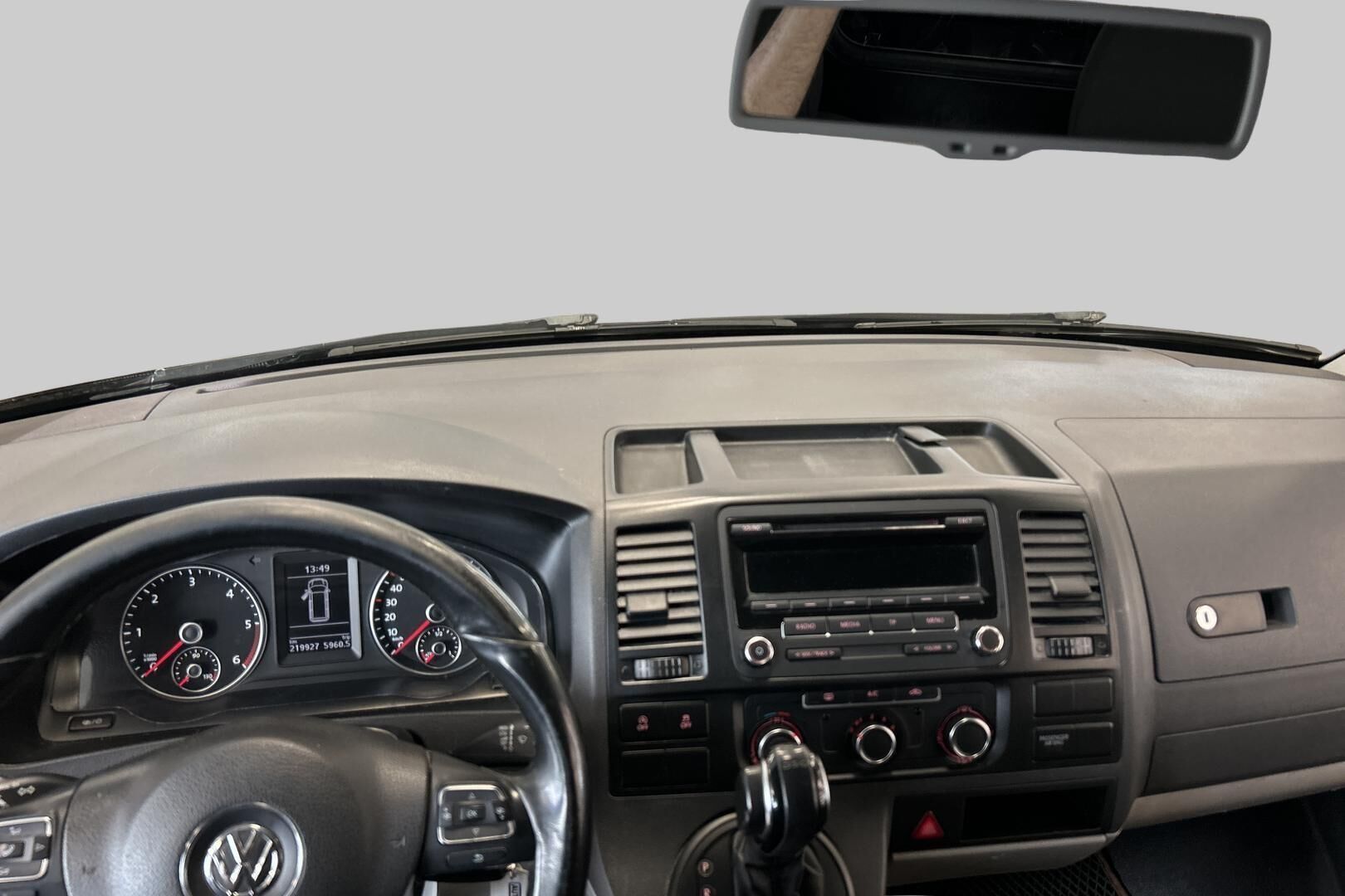 Volkswagen Transporter iso kuva 11