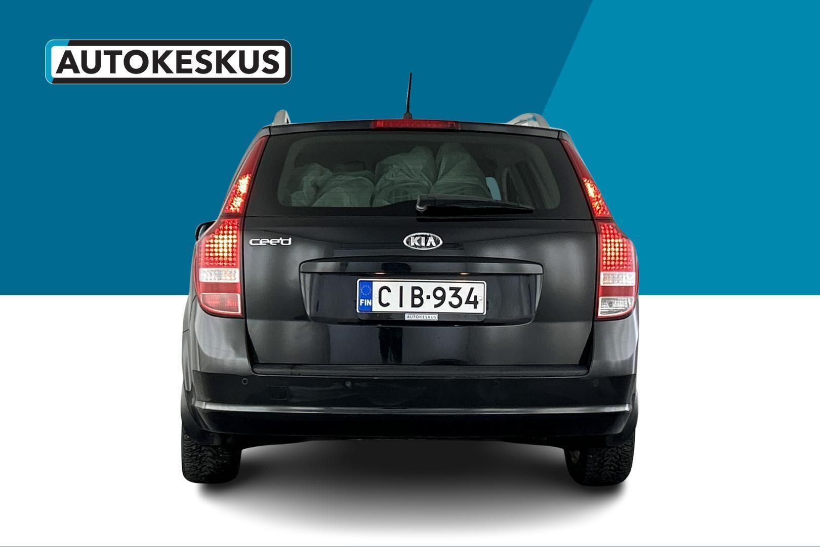 Kia cee'd iso kuva 4