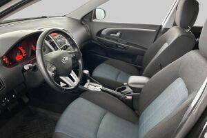 Kia cee'd esikatselu 7