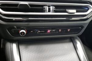 BMW i4 esikatselu 15